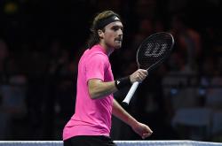 开云体育在线-意大利网球队绝地反击德国网球队，西西帕斯统治全场