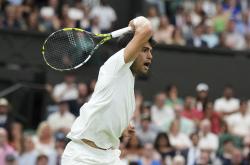 开云体育-包含拉沃尔杯翻盘温网，阿尔卡拉斯高光表现的词条