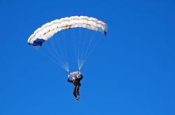 开云平台-冰与火之歌，从吉林绝杀到贝恩接管—体育世界里那些唯一的瞬间