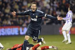 开云体育平台APP-绝境中的孤胆英雄，布伦森扛起公牛，险胜新疆的启示