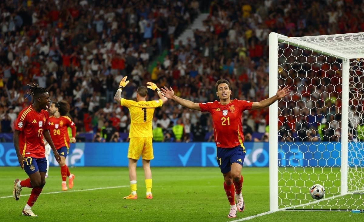 包含欧国联比赛丹麦队踢出高水平比赛，被看好冲刺前四的词条