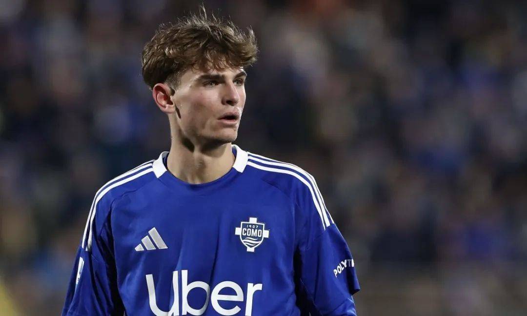 热那亚队客场遭遇惨败，表现不佳的简单介绍