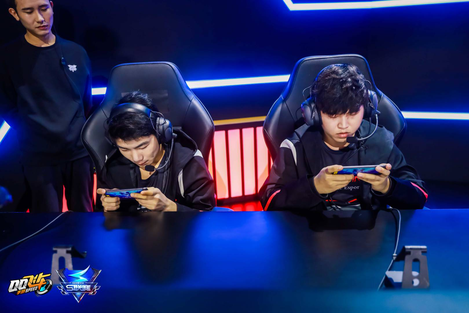 重庆惊险获胜,前进季后赛道路更近一步的简单介绍