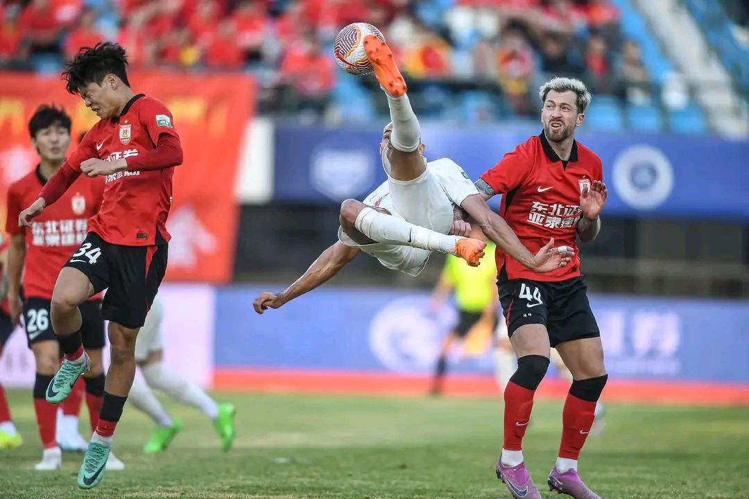 马里中场全场助攻，球队表现出色