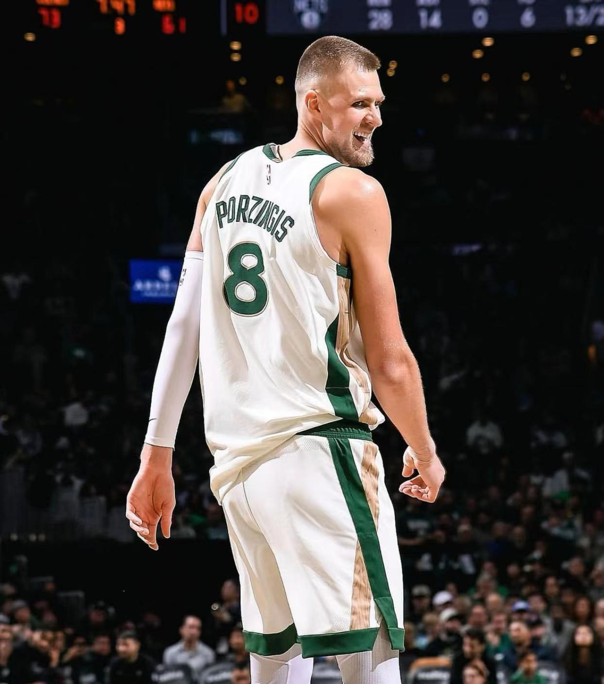 步行者完胜国王，波尔津吉斯绝境逆转