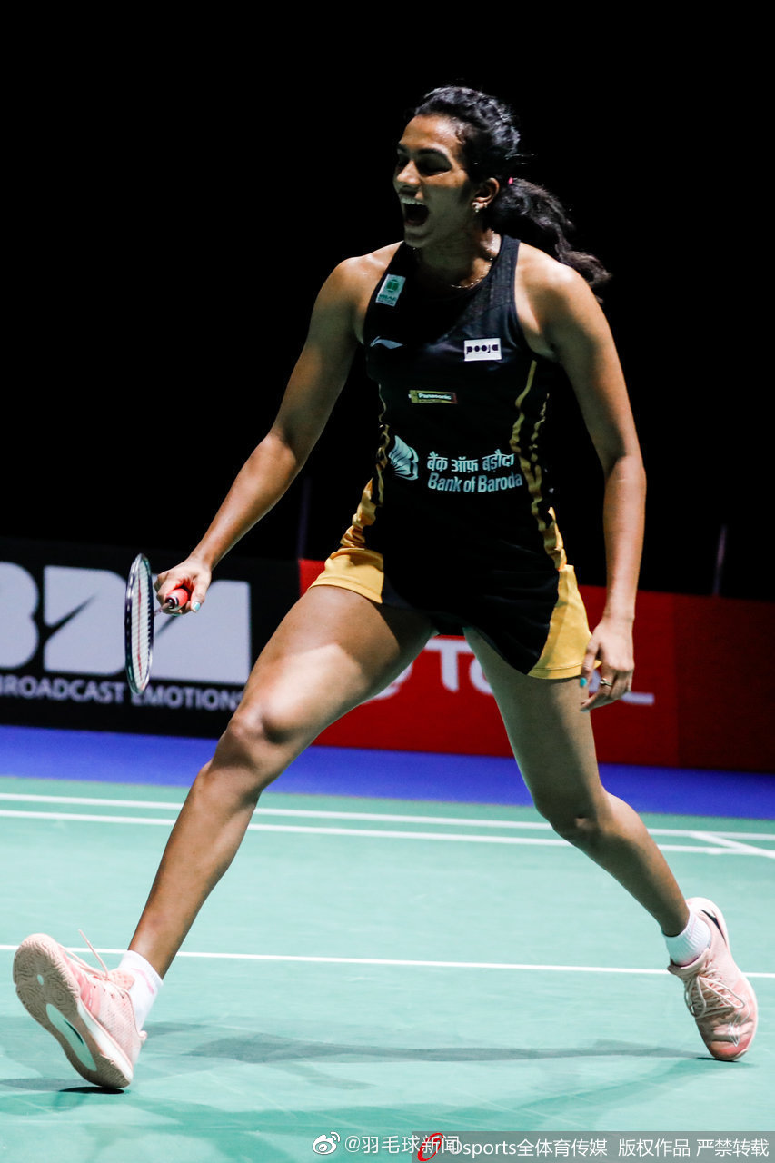 包含英格兰羽毛球队轻取日本羽毛球队，辛杜绝境逆转的词条