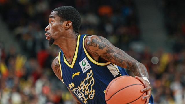 关于RGE鏖战100T，Upset三分雨点燃全场的信息