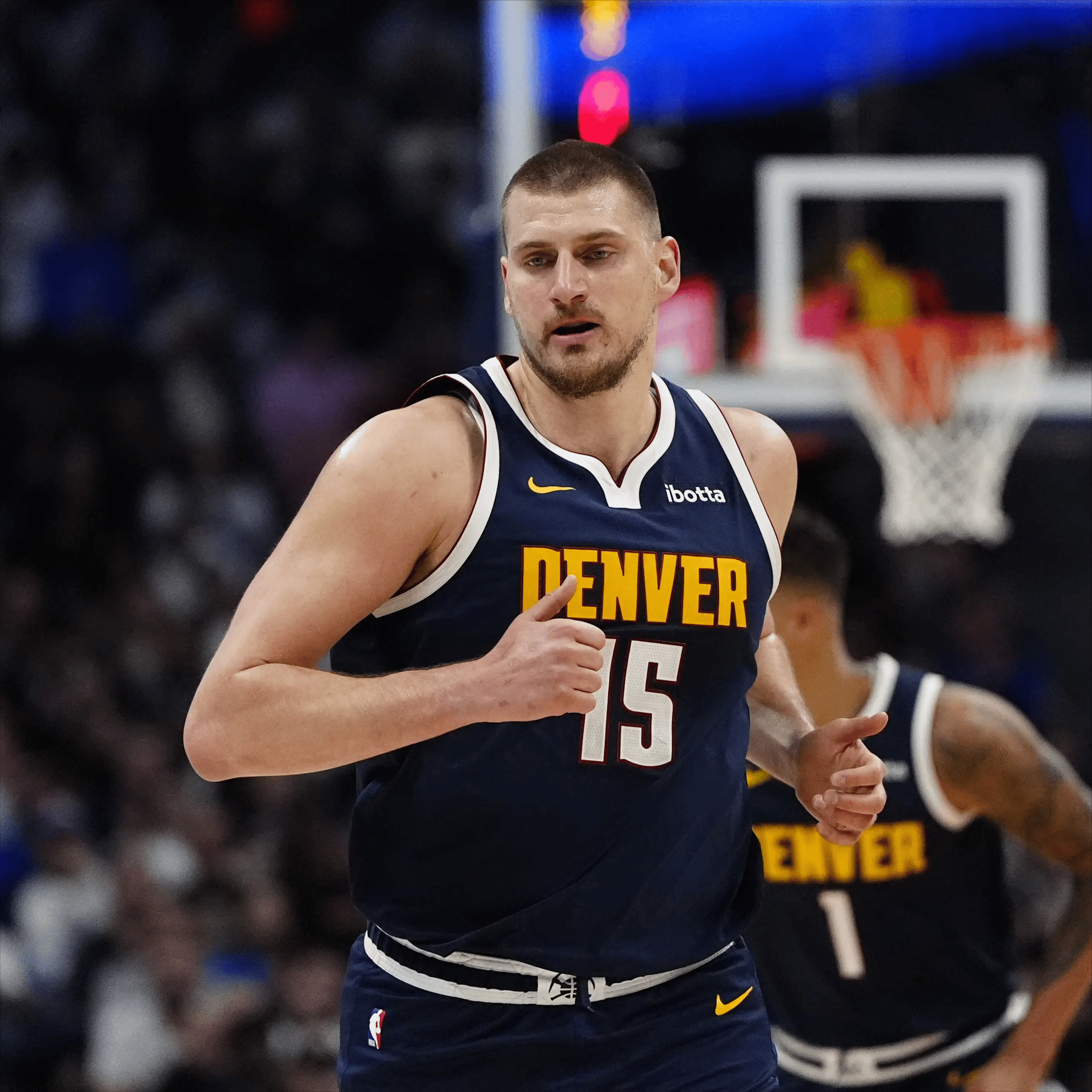 波兰男篮碾压掘金，伦纳德惊艳世界